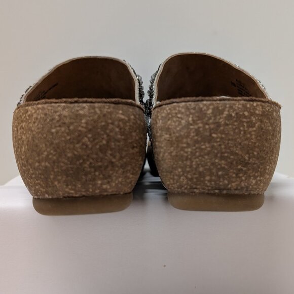 Comfortiva Sade Platform Beaded Sandals - Picture 11 of 14